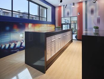 24/7 Package lockers